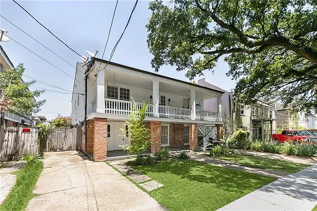 3 bed, 2.0 bath, 1600 sqft, $1,975 — Photo 2