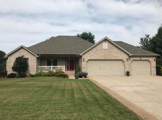 1402 N 17th St, Monett, MO 65708