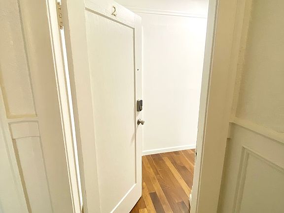5th image of 1111 Jones St APT 2