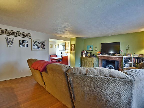 2nd image of 49 Lawson Dr
