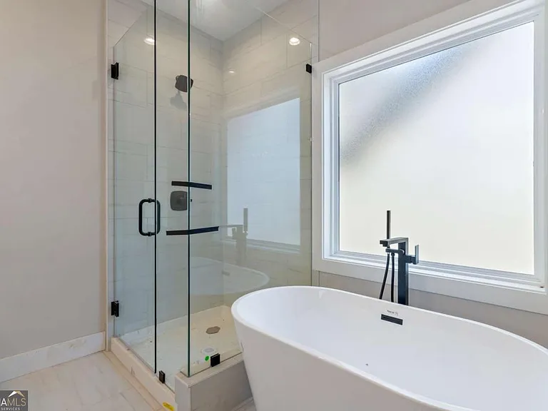 400 Ansley Dr — Photo 18