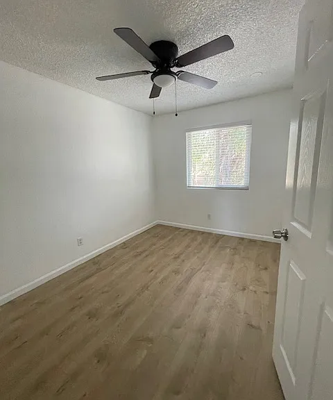 Genesis Apartments — Photo 36