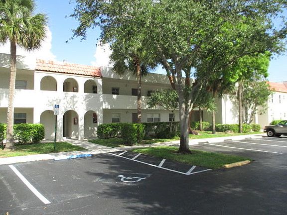 4th image of 7355 Woodmont Ter APT 103