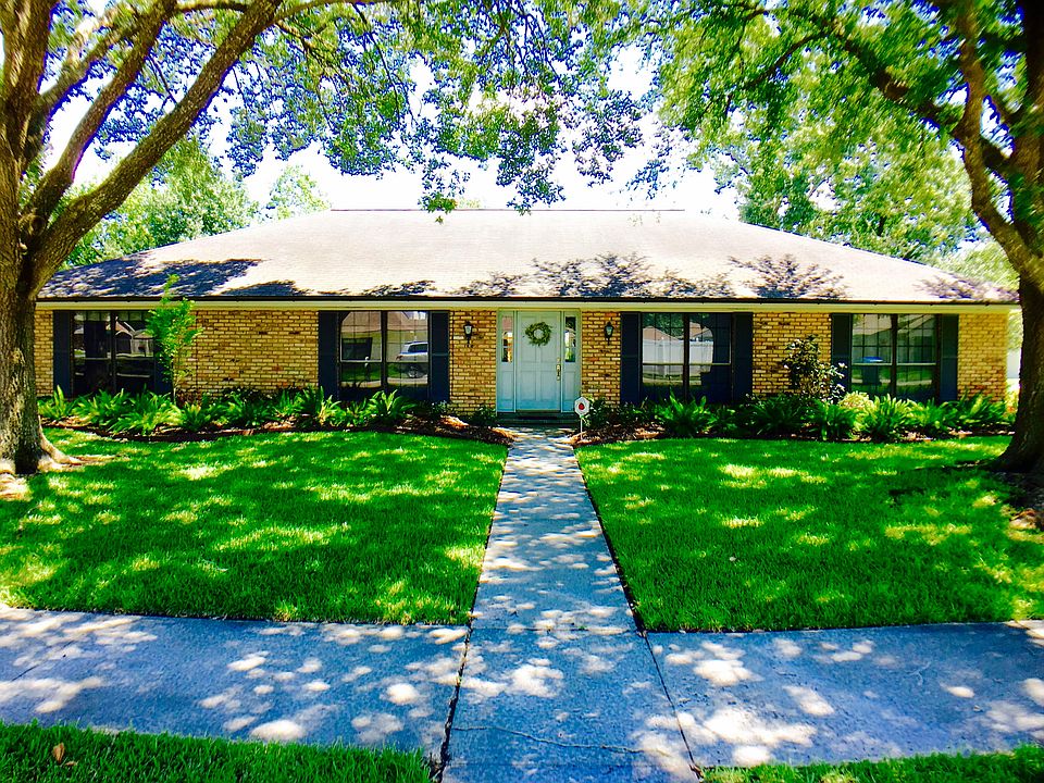 1st image of 125 Kensington Dr