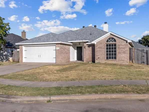 607 Meadowbrook Dr, Burleson, TX 76028