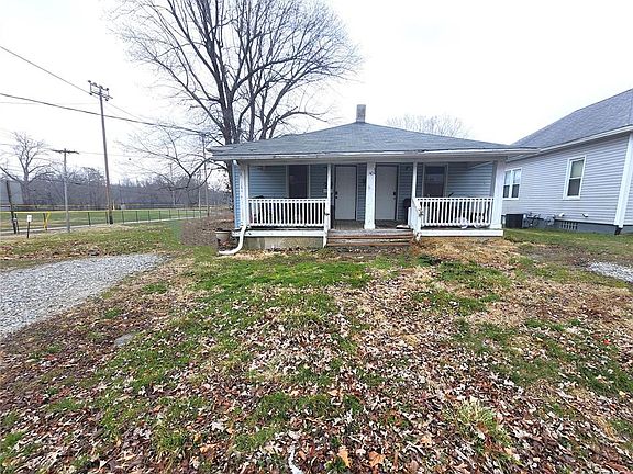3rd image of 1404 Olive St