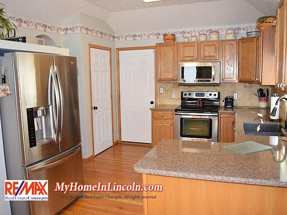 5th image of 2110 N 81st St