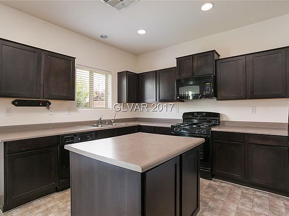 3rd image of 5444 Mercury Springs Dr