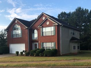 59 Prestwick Dr, Fayetteville, GA 30215