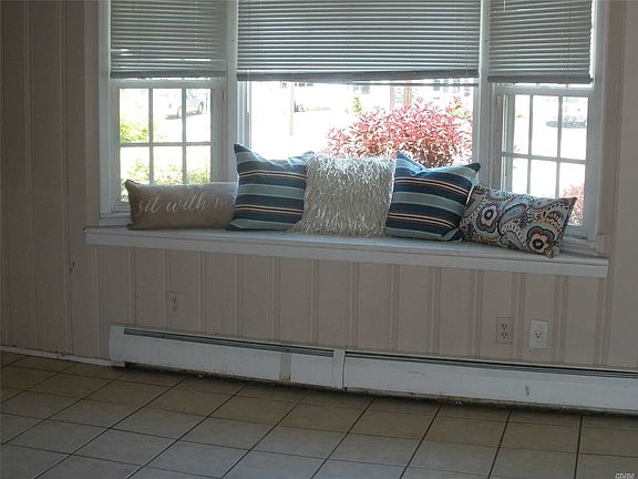 5th image of 77 Wantagh Ave