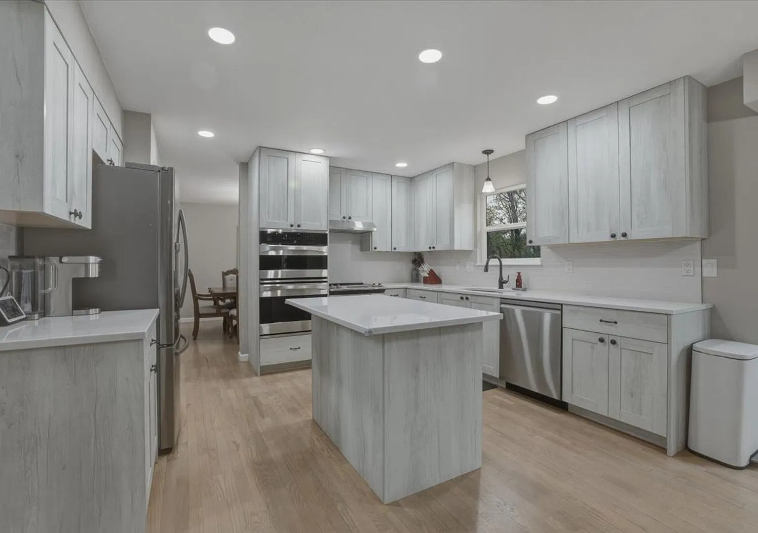 Mountain Views & Modern Comfort | Spacious 5BR Home in Cheyenne Mountain — Photo 2