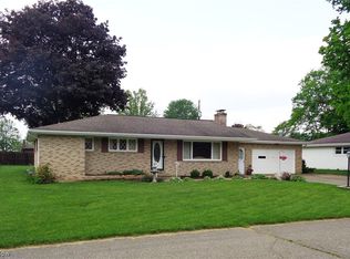 572 Dale Ave NW, Bolivar, OH 44612