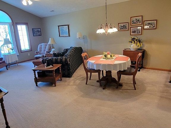 5th image of 3703 Wine Way #0