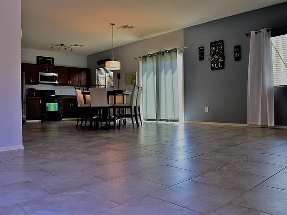 4th image of 5092 E Kittentails Dr