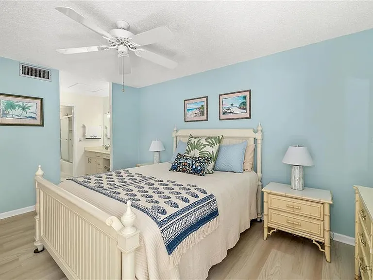 7201 Curtiss Ave #2D — Photo 17