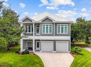 18241 Dancing Water Ln, Gulf Shores, AL 36542