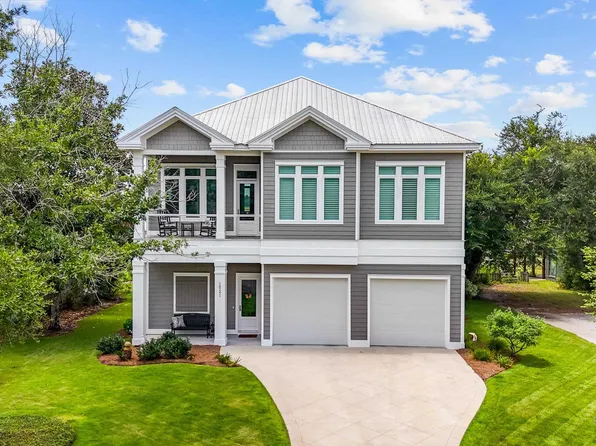 18241 Dancing Water Ln, Gulf Shores, AL 36542