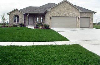 1st image of 16438 S Mueller Cir