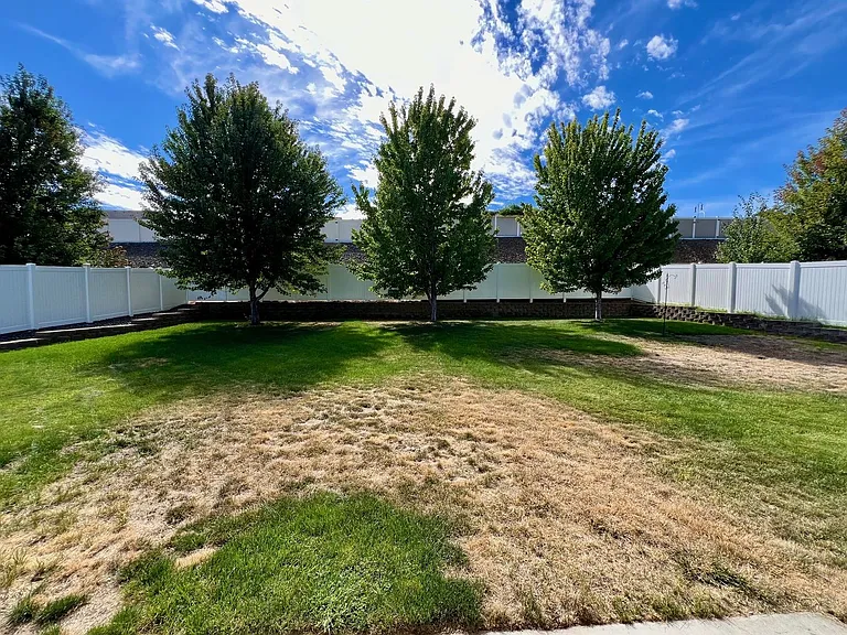 7704 W Washington Ave — Photo 46