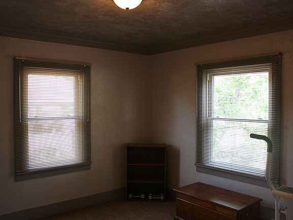 3rd image of 1520 E 14th St