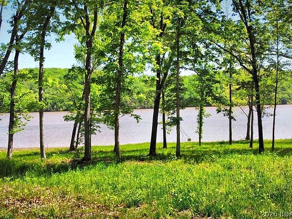 5th image of 27/AC Hayden Dr