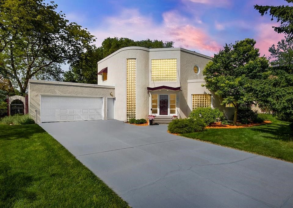FRONT EXT 2