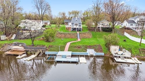4th image of 12981 Hillcrest Dr