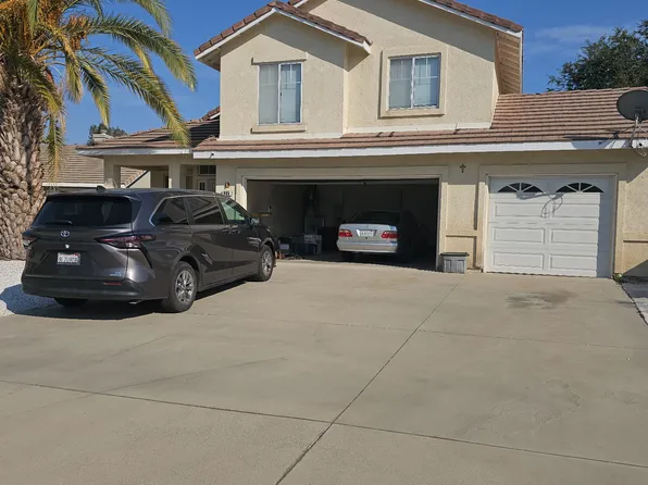 985 Windsong Ln, San Jacinto, CA 92582