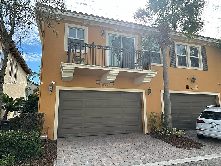 12630 NW 32nd Ct — Photo 3