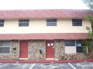 6545 SW 41st Pl, Davie, FL 33314