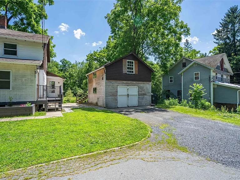 22 Lime Kiln Rd — Photo 4