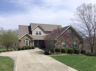 215 River Run Dr, Lancaster, KY 40444