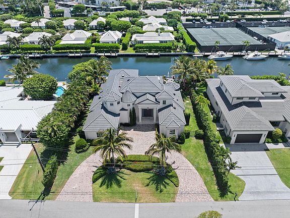 3rd image of 81 Island Dr S