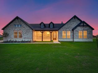 2904 Mossy Oak Dr, Terrell, TX 75161