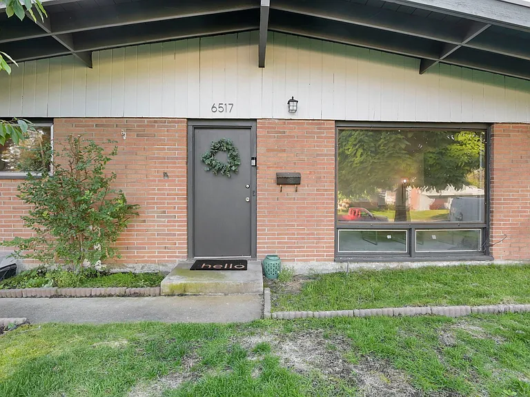 6517 N Stevens St — Photo 3