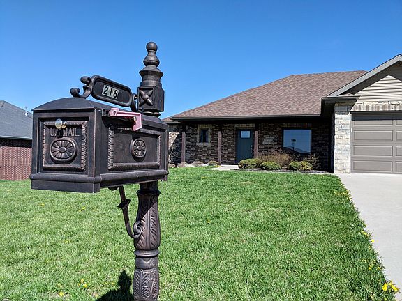 2nd image of 218 Pioneer Trail Dr