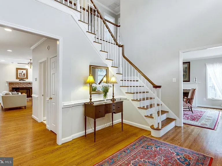 1207 Artnauman Ct — Photo 17