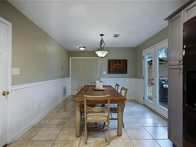 1825 Hickory Creek Ct NW — Photo 11