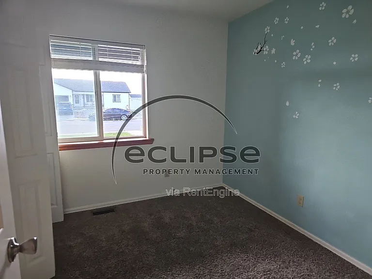 2700 Moran Pl — Photo 7