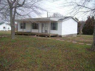 1320 Old Charlotte Rd, White Bluff, TN 37187