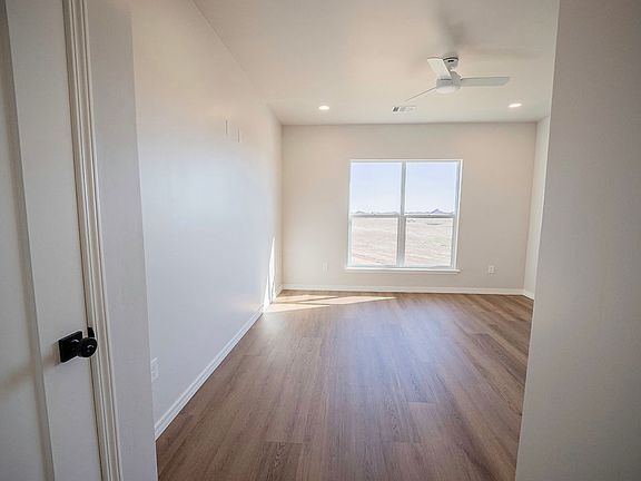 5th image of 19001 Sierra Madre Dr