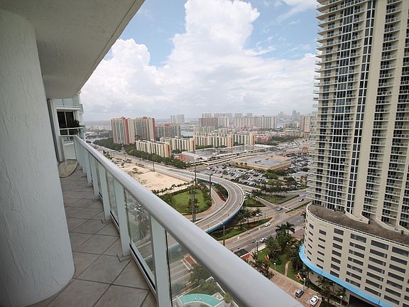 2nd image of 16485 Collins Ave APT 2536