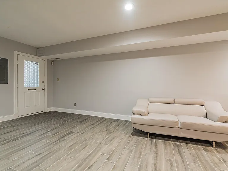 1116 Rhode Island Ave NW #B — Photo 2