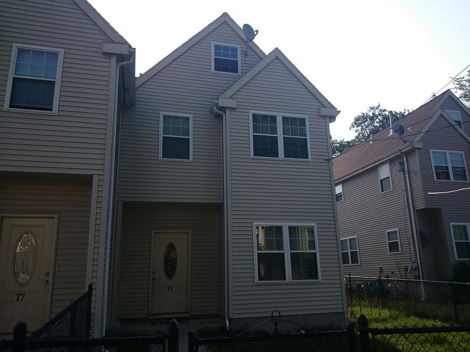 2nd image of 24 Hillsboro St