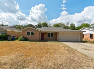 207 N Long Acre Ln, Dallas, TX 75217