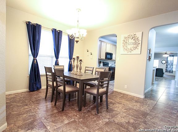 4th image of 914 Palladio Pl