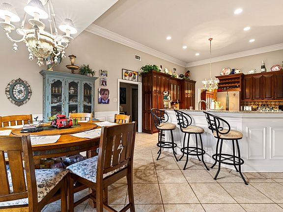 5th image of 10 Tierra Lago Dr