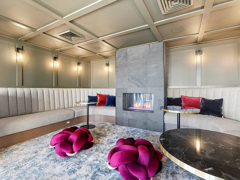 Sky Lounge
