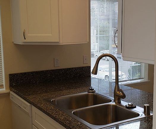 5th image of 5684 Eagle Pkwy #11267415