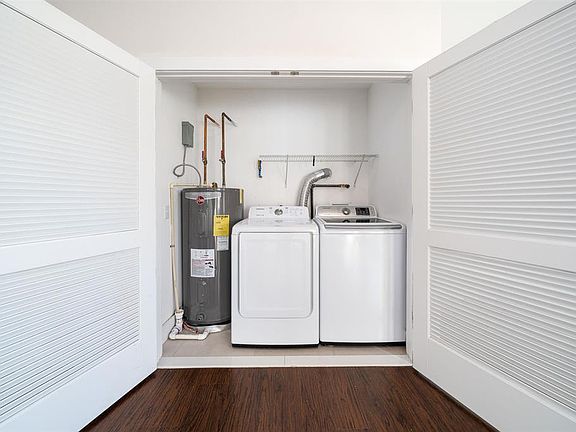 2nd image of 414 50th St Unit 101